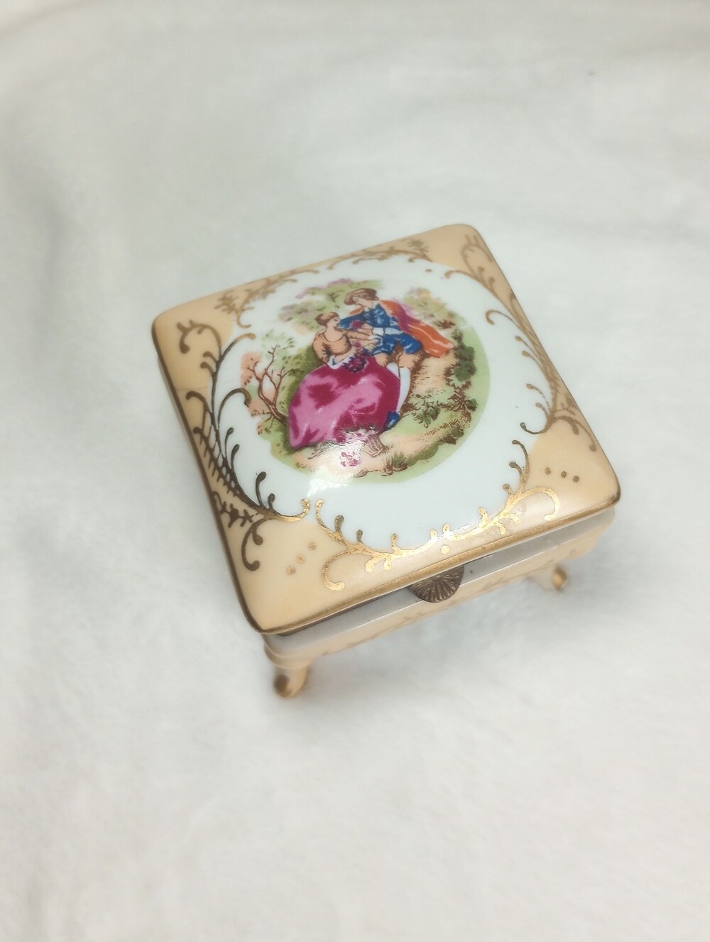 MCM 50s Botanical Hinged Vanity Trinket Box Ardco Porcelain Dish Victorian Chic